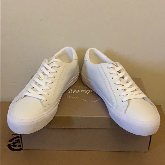 Madewell Sidewalk Low Top Sneakers in Leather - Picture 11 of 16